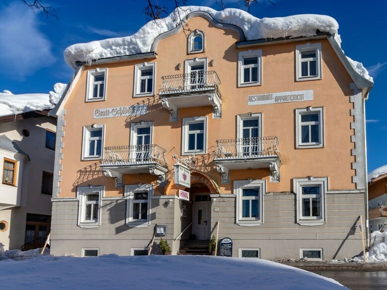 Modern Apartment With Garden In Tyrol