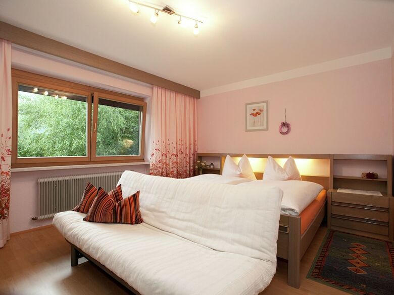 Restful Apartment With Terrace, Garden, Heating, Parking