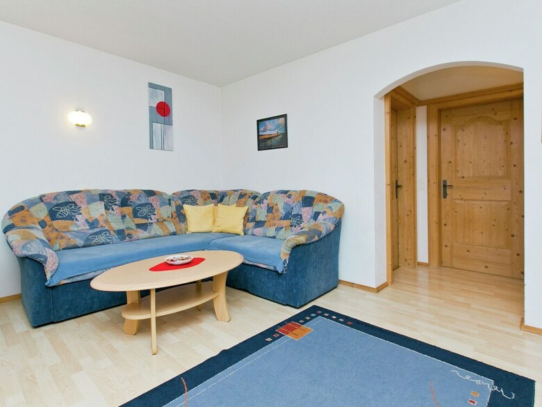Spacious Apartment In Wenns Near Ski Area