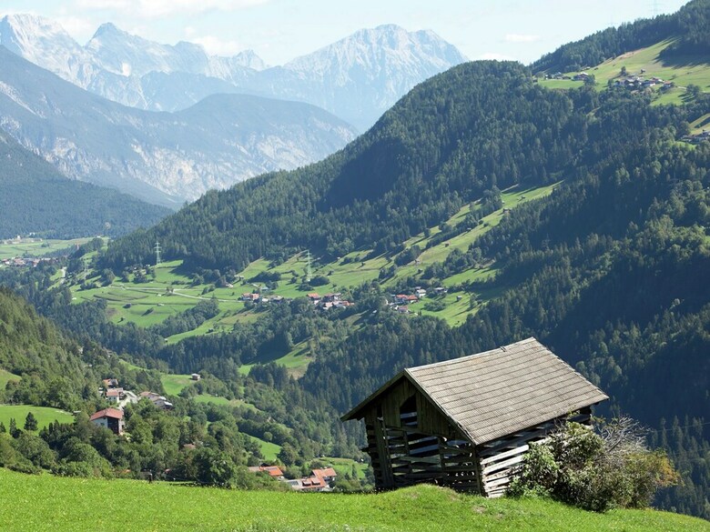 Spacious Apartment In Wenns Near Ski Area