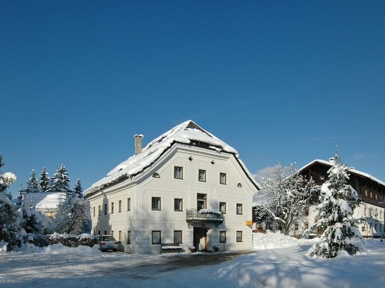 Boutique Apartment In Tyrol With Balcony