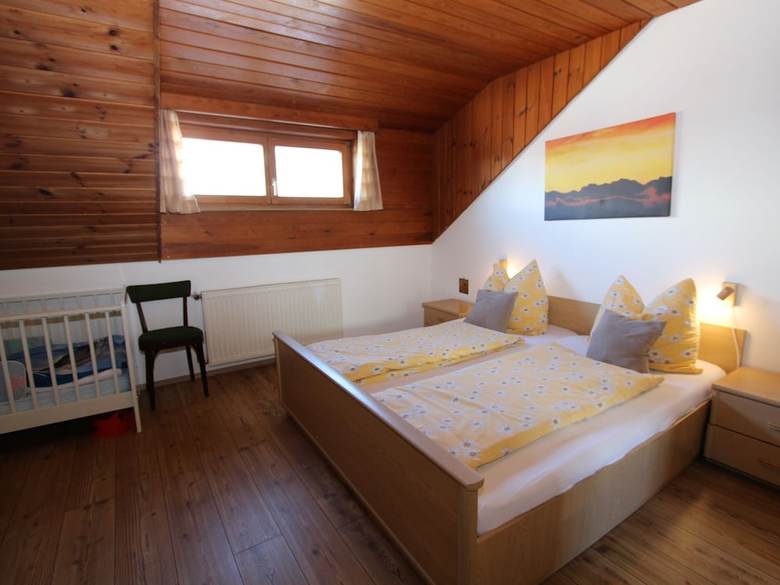 Spacious Holiday Home In Pfaffenberg With Garden