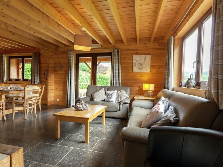Spacious Holiday Home In Vresse-sur-semois With Garden