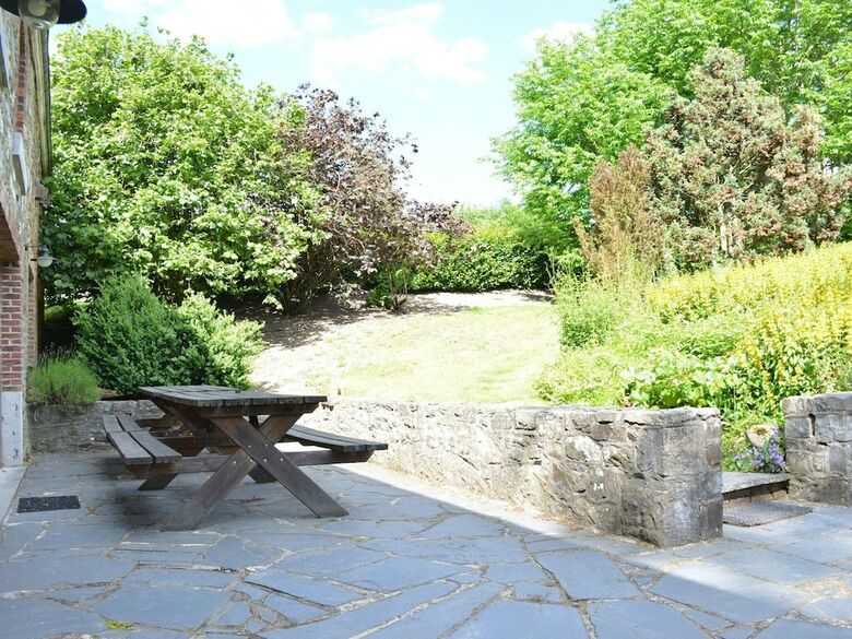 Large Holiday Home In Ambly With Garden