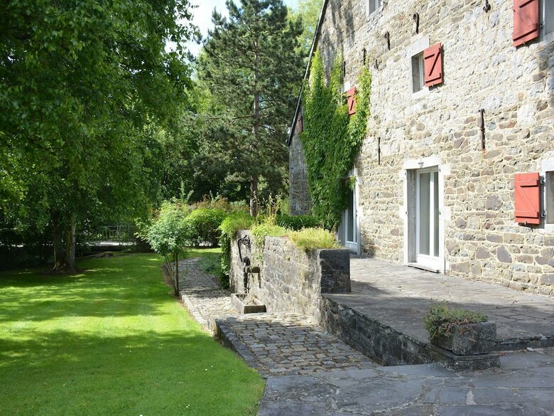 Large Holiday Home In Ambly With Garden
