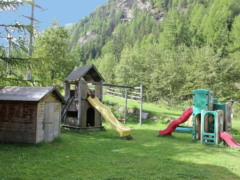 Cozy Chalet In Meiggerli With Garden