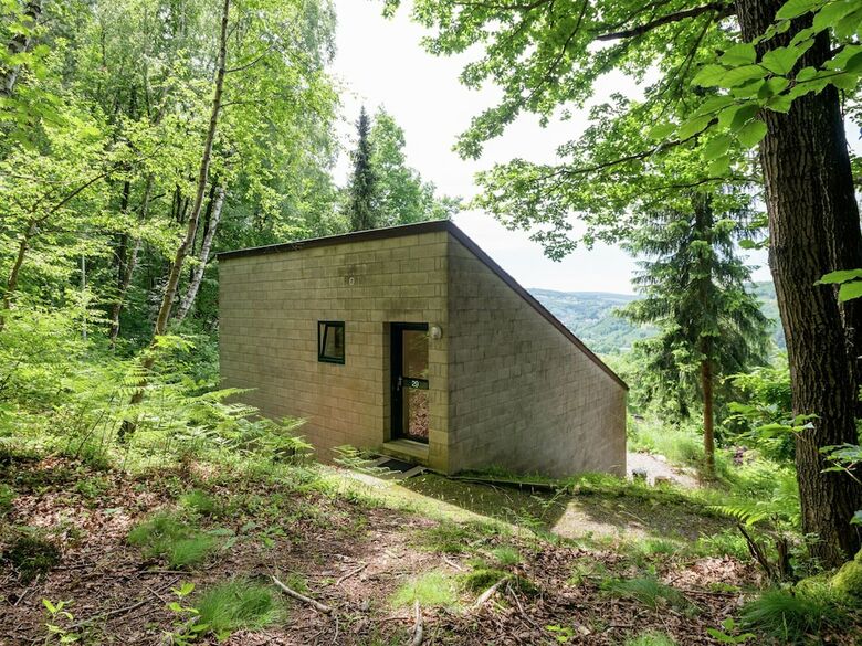 Great Spacious Holiday Home In A Tranquil Holiday Park