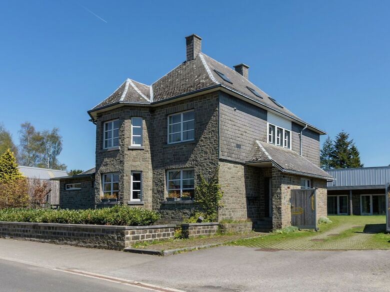 Luxurious Cottage In Sourbrodt With Sauna