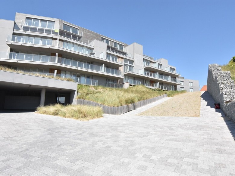 Luxurious Apartment In de Panne With Terrace