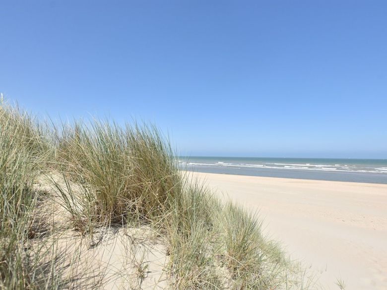 Luxurious Apartment In de Panne With Terrace