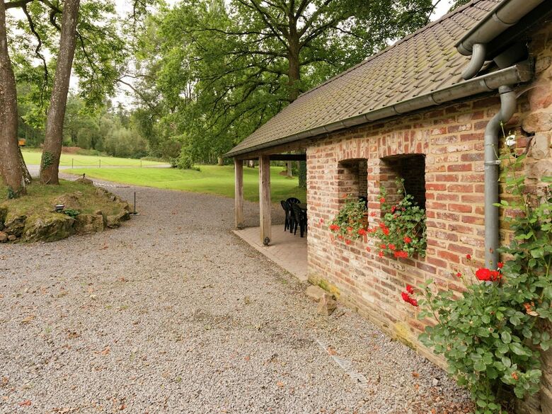 Glorious Holiday Home In W�ris With Jacuzzi