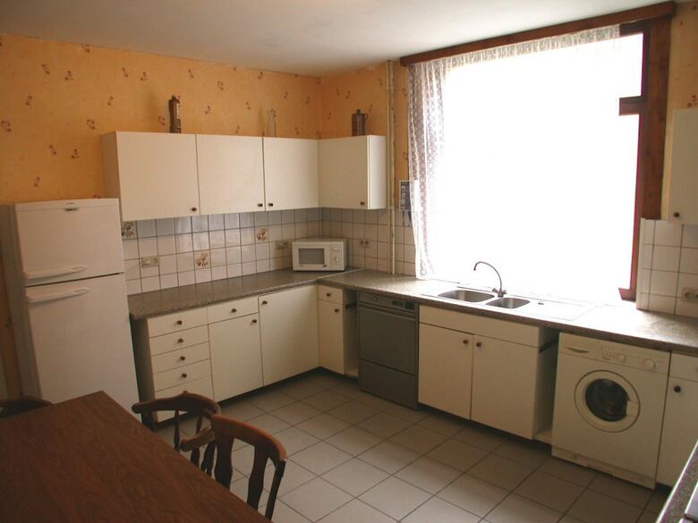 Charming Holiday Home In Coo With Pool