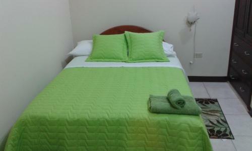 Hostal Casa Cascada Suites- Galapagos