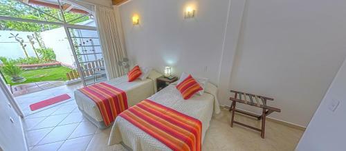 Galapagos Suites Bed & Breakfast