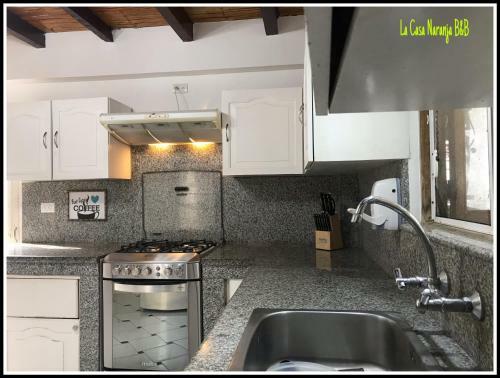 Bed & Breakfast La Casa Naranja