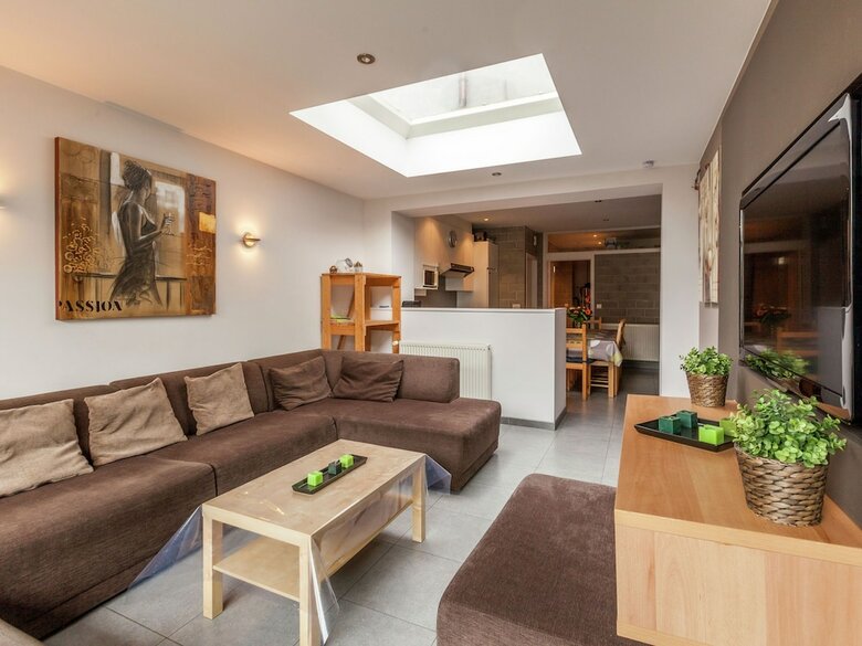 Renovated City Apartment