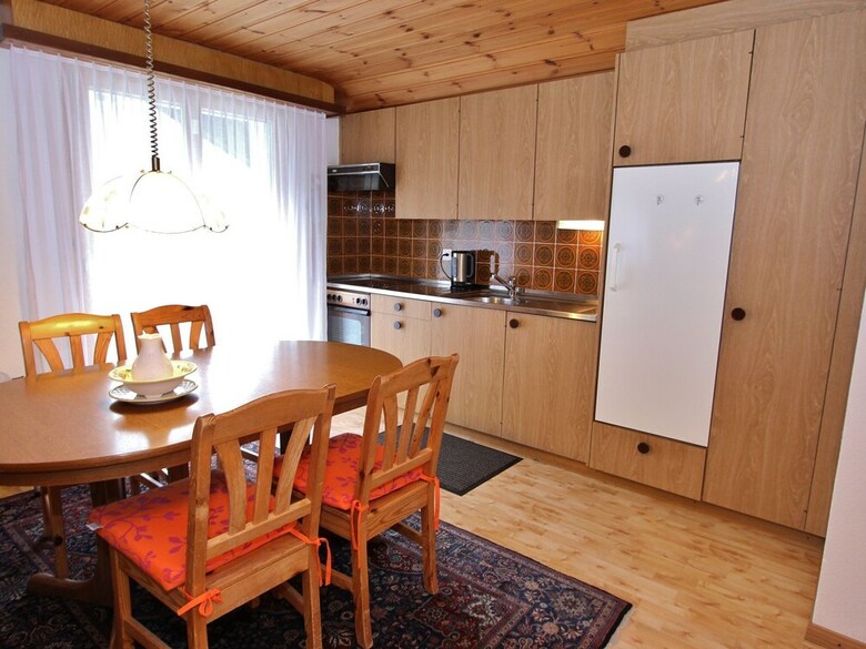 Spacious Apartment In M�rel With Garden