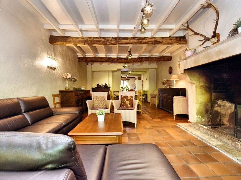 Lovely Cottage In Petites Tailles With Terrace