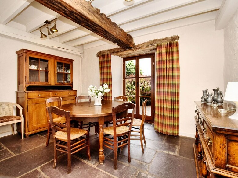 Lovely Cottage In Petites Tailles With Terrace