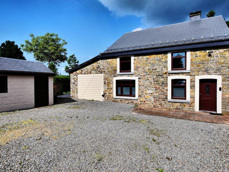 Modern Holiday Home In La Roche-en-ardenne With Jacuzzi