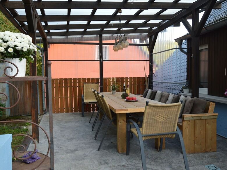 Comfy Holiday Home In Veldenz With Parking