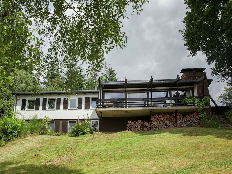 Modern Holiday Home Near Forest In Kleinich