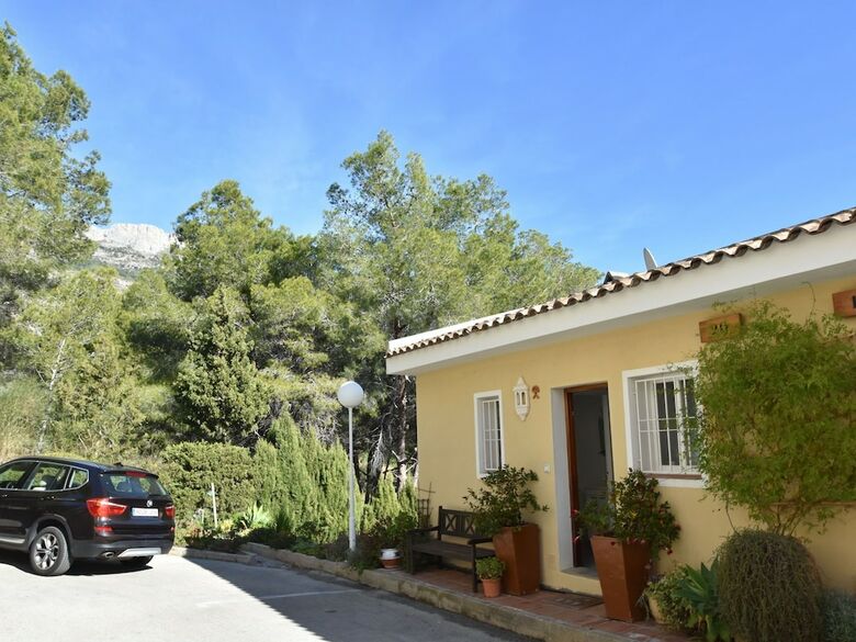 Modern Holiday Home With Swimming Pool In Altea