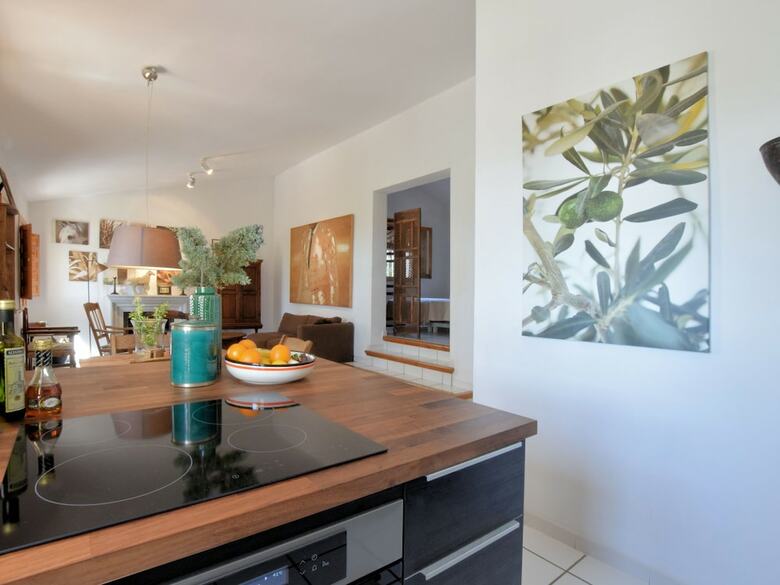 Splendid Villa With In Sayalonga Swimming Pool