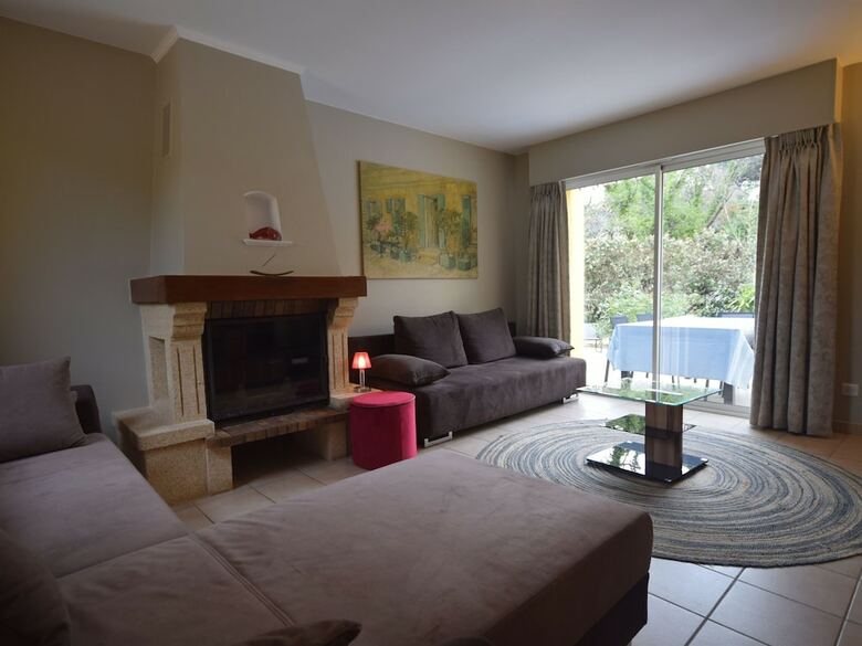 Cozy Holiday Home In Cogolin With Heated Pool