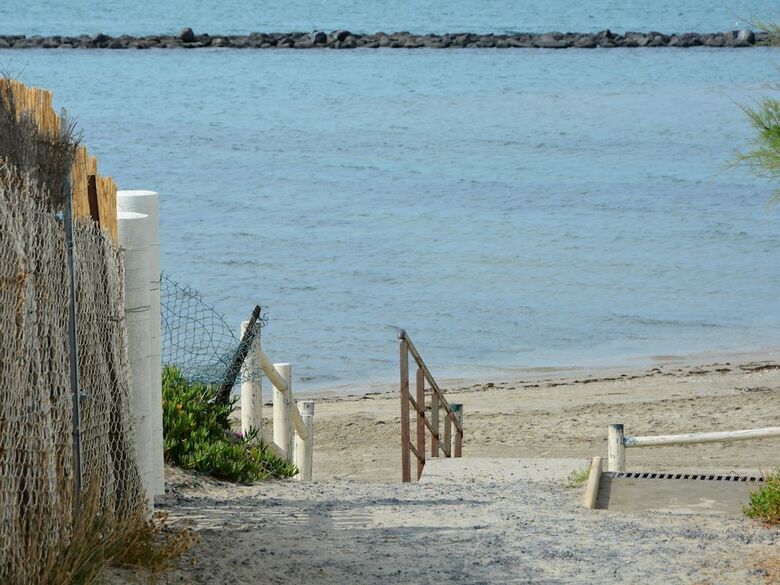 Luxurious Villa With Private Swimming Pool, Air-conditioning And Vast Views