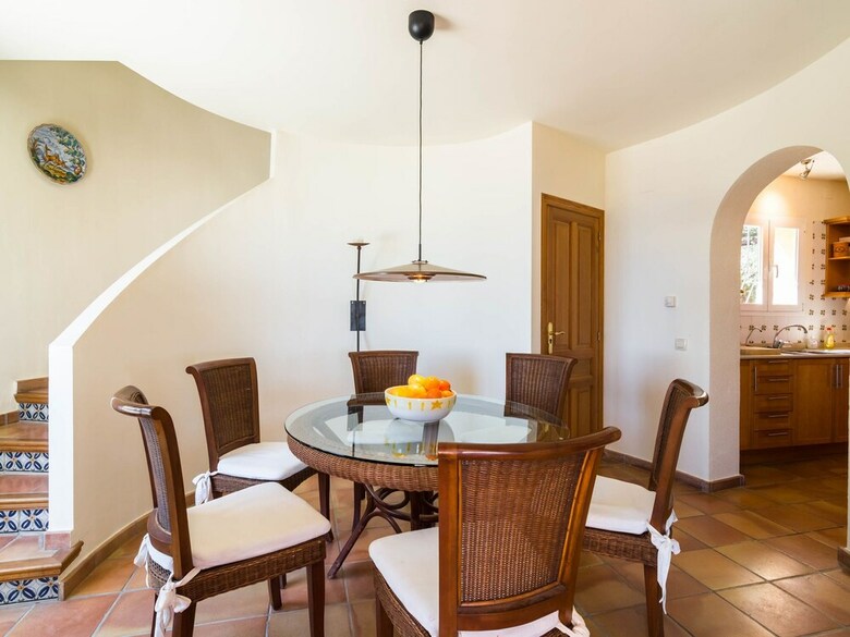 Villa Beautiful Holiday Home 6p With Infinity Pool, Phenomenal Sea View