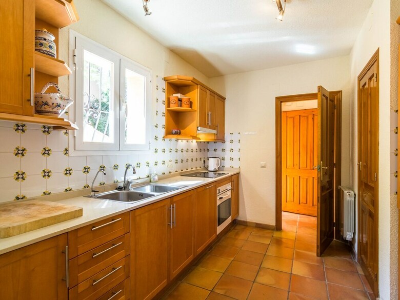 Villa Beautiful Holiday Home 6p With Infinity Pool, Phenomenal Sea View