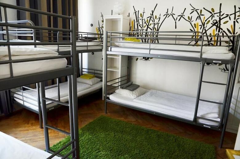 Hostal The Republic Garden