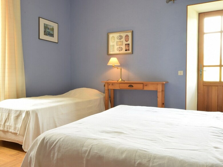Fascinating Villa In Largenti�re With Garden