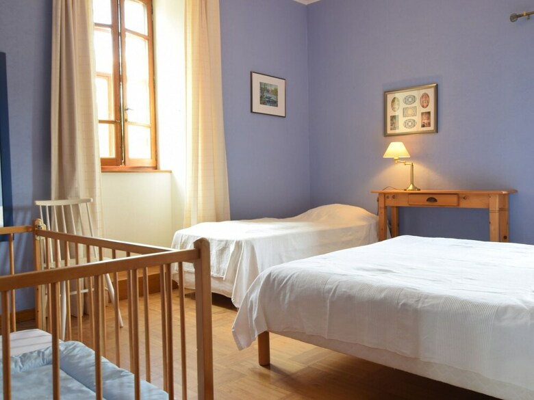 Fascinating Villa In Largenti�re With Garden