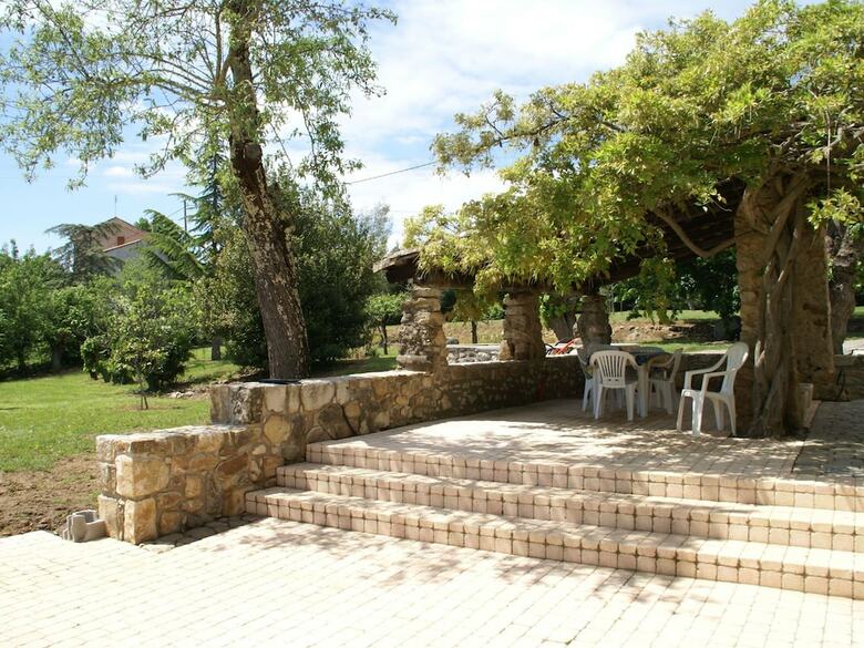 Fascinating Villa In Largenti�re With Garden