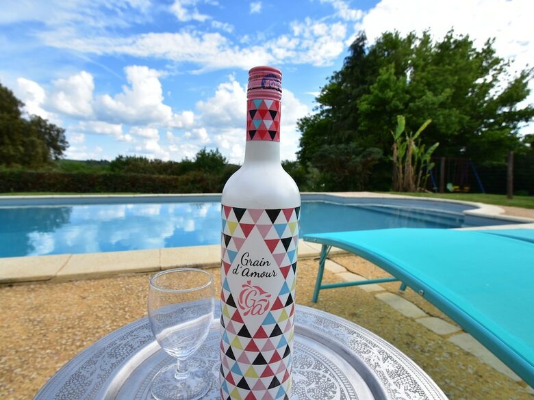 Modern Holiday Home In Besse With Private Pool