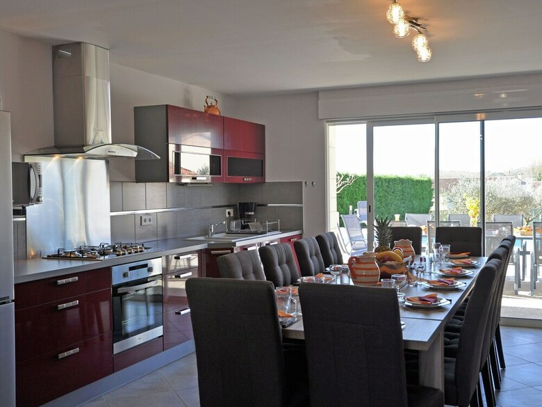 Luxury Villa With Private Pool In Saint-victor-de-malcap