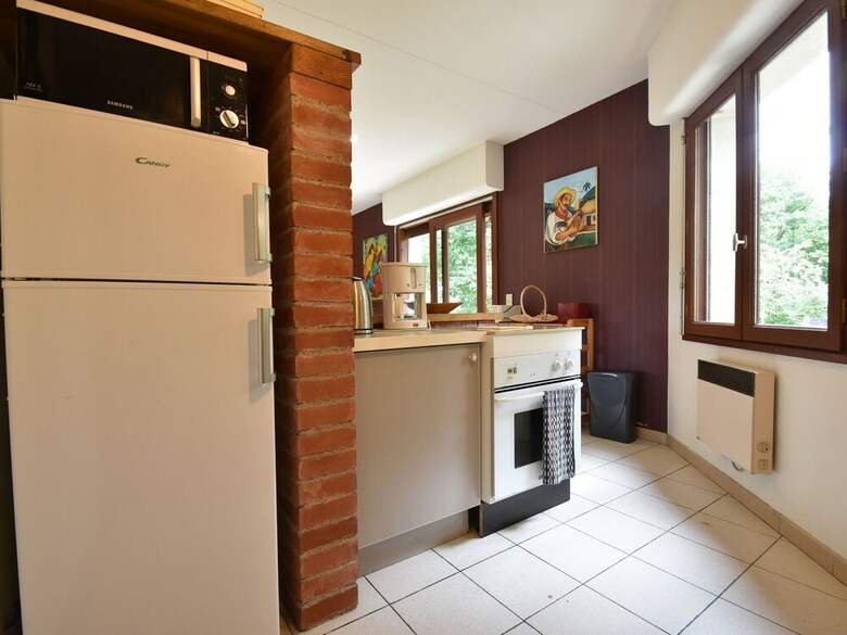 Quaint Bungalow In Pinsac With Swimming Pool