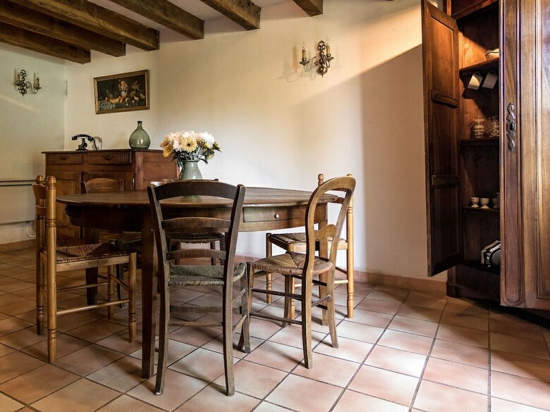 Heritage Holiday Home In Mayac With Pool