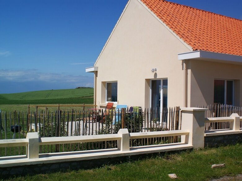 Fantastic Renovated House On The Opal Coast Cliffs
