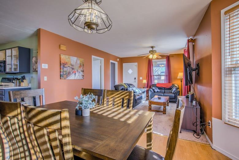 3br Mtn Viewsdowntownnext To Lake, Parks, More