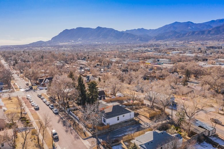 3br Mtn Viewsdowntownnext To Lake, Parks, More