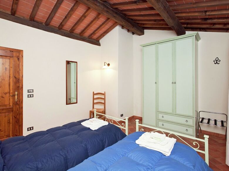 Spacious Holiday Home In Bucine With Private Pool