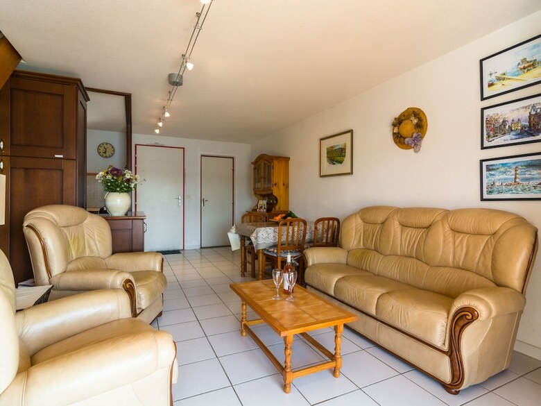 Apartment In Le Barcar�s With Swimming Pool, Balcony, Garden