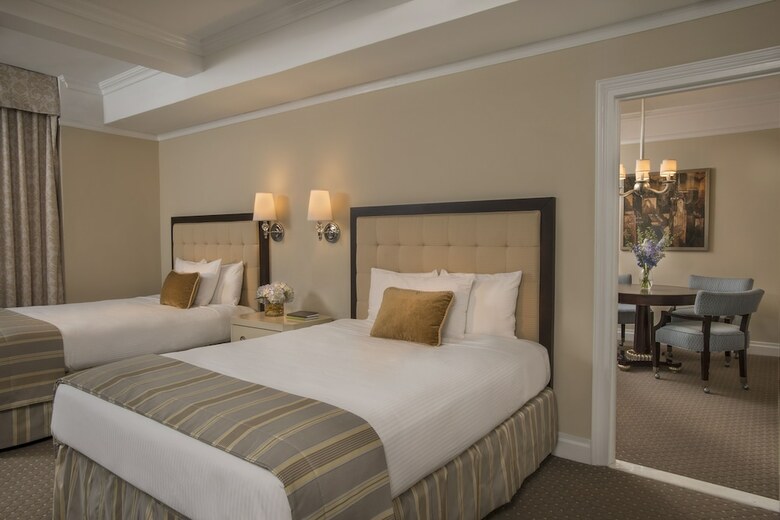 Hotel Warwick