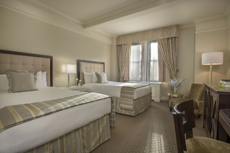 Hotel Warwick