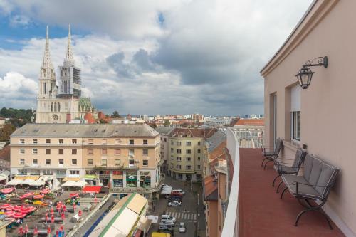 Apartments Angel Main Square