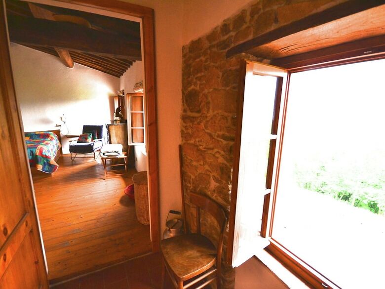 Vintage Cottage In Pescia With Jacuzzi