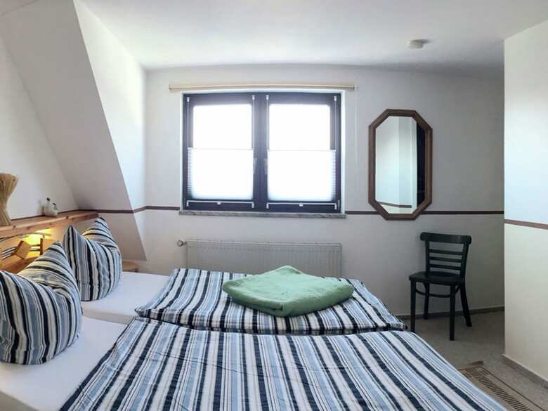 Spacious Apartment In Stralsund With Garden